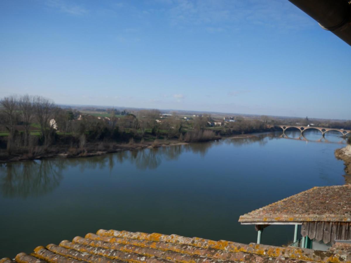 Hotel Restaurant Cote Garonne Le Balcon Des Dames - Tonneins Fauillet Marmande - Vue Panoramique Bord De Garonne Chambres Climatisees エクステリア 写真